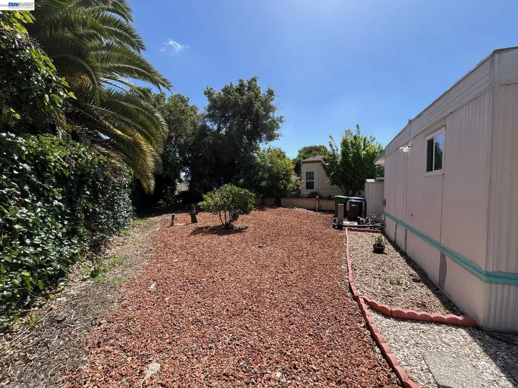 28124 Murcia Street Hayward CA 94544