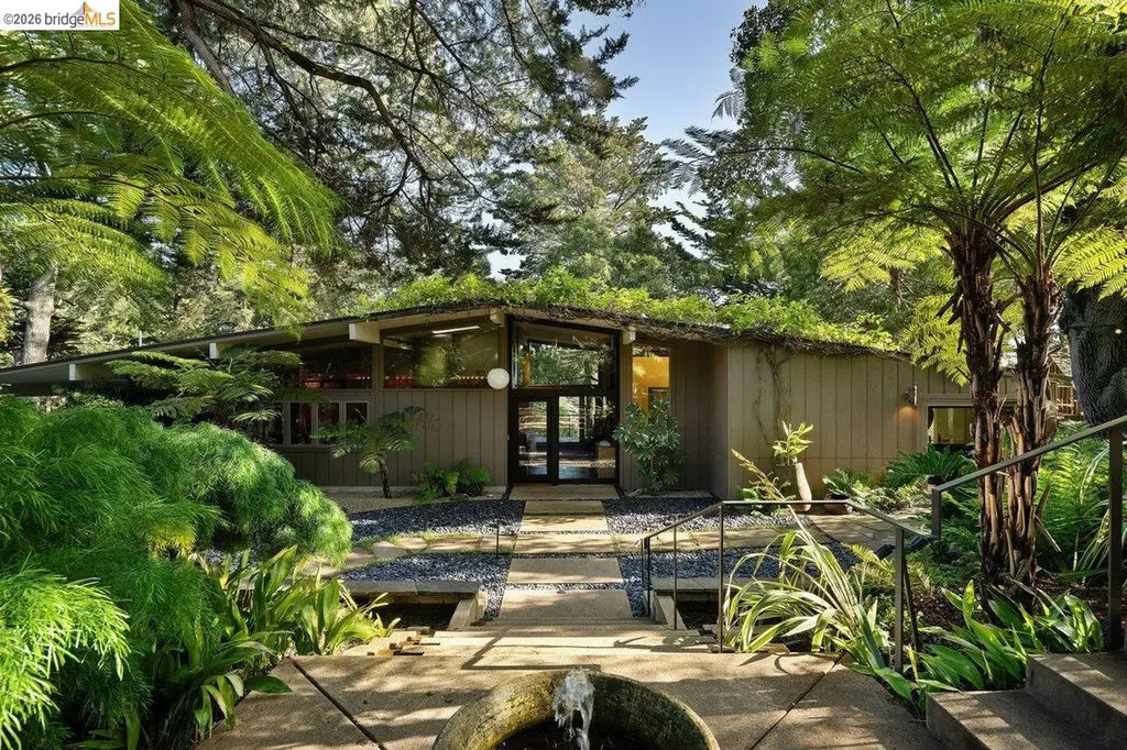 Oakland CA, 2871 Morley Drive