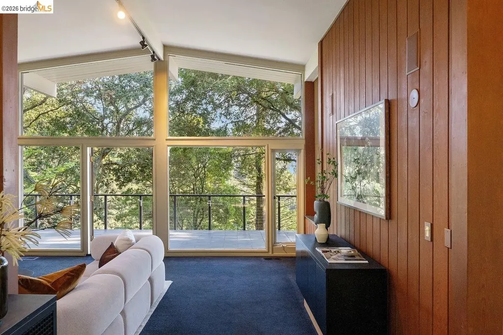 2871 Morley Drive Oakland CA 94611