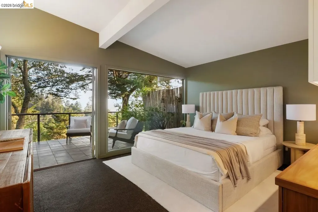 2871 Morley Drive Oakland CA 94611