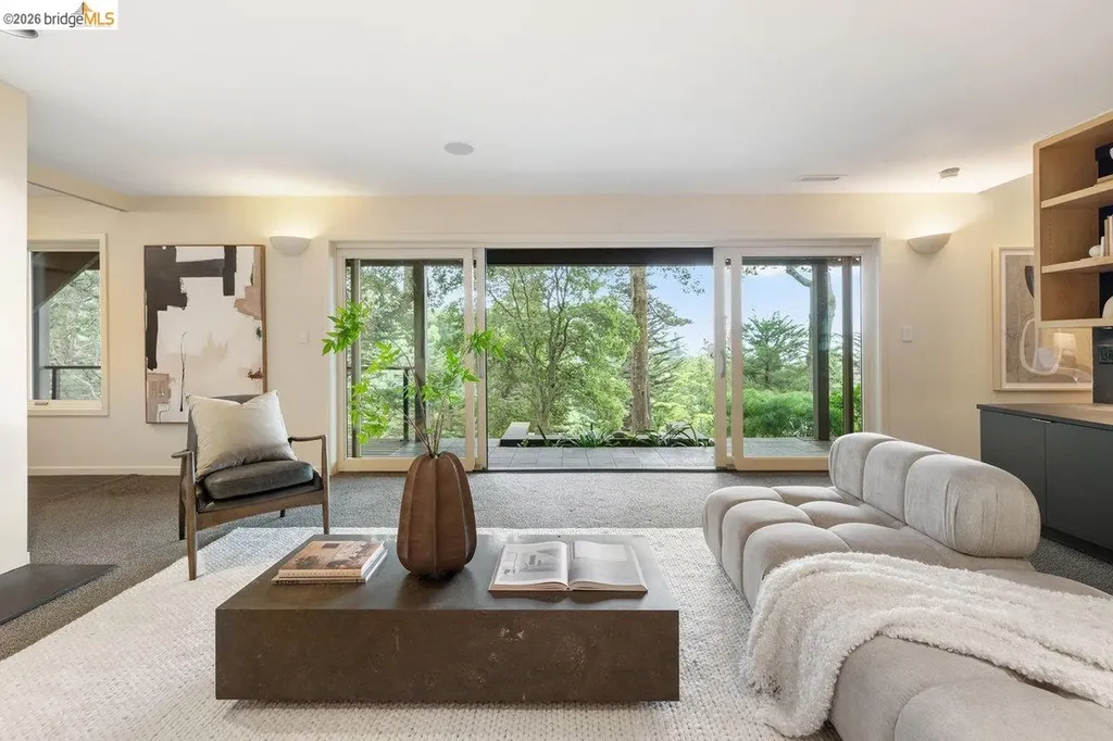 2871 Morley Drive Oakland CA 94611