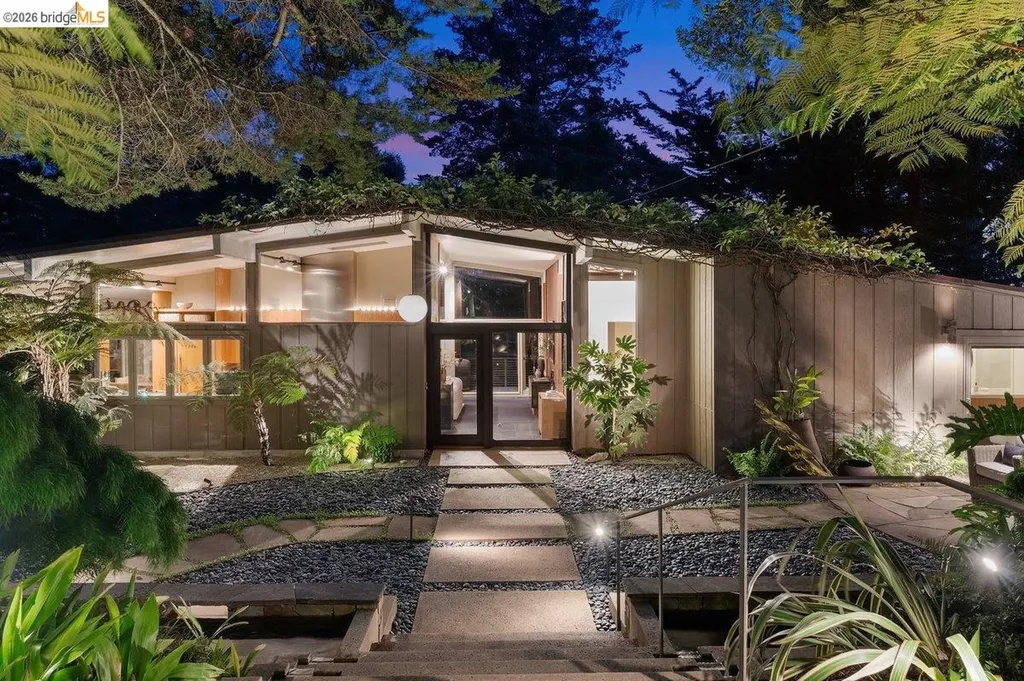 2871 Morley Drive Oakland CA 94611