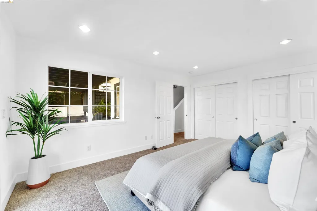 7907 Michigan Avenue Oakland CA 94605