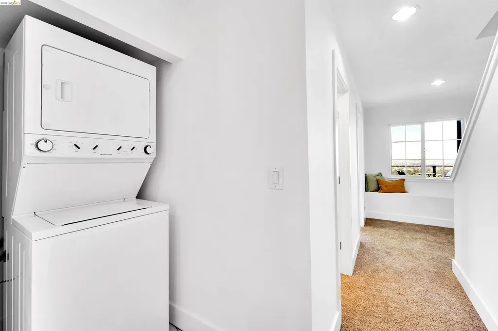 7907 Michigan Avenue Oakland CA 94605