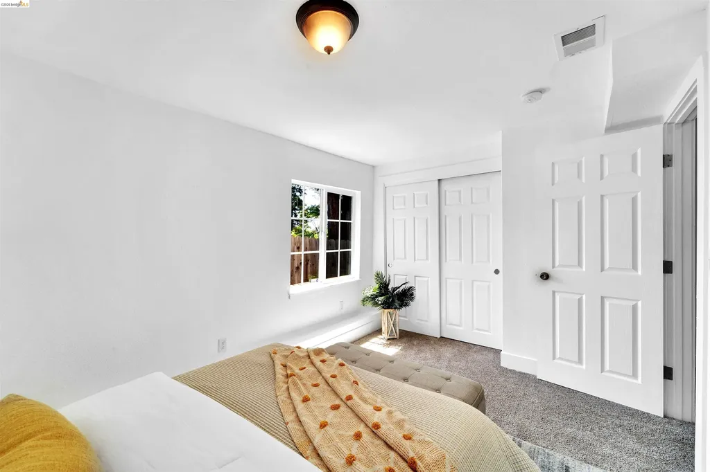 7907 Michigan Avenue Oakland CA 94605