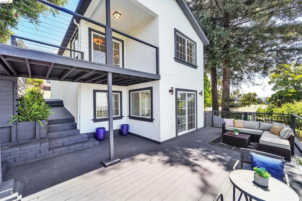 7907 Michigan Avenue Oakland CA 94605