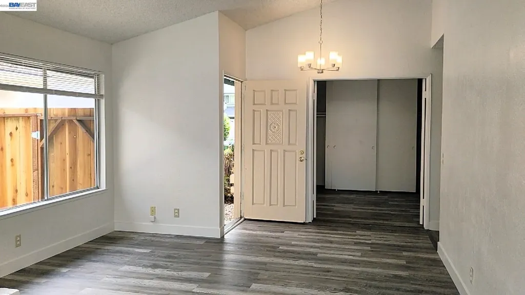 4266 Warbler Loop Fremont CA 94555