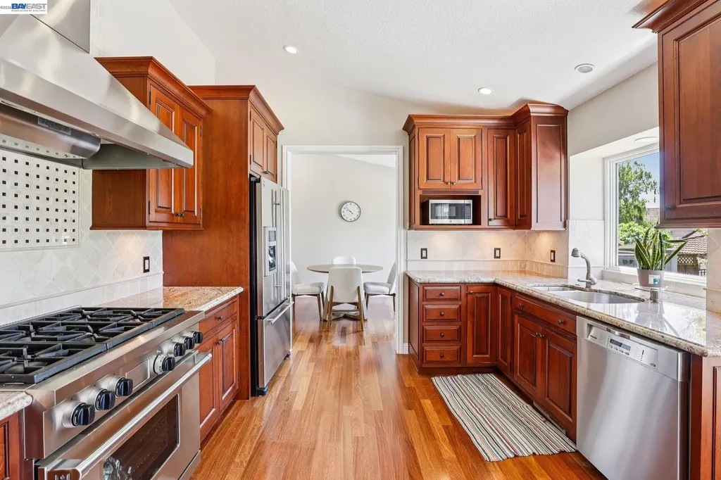 1095 Canyon Hills Road San Ramon CA 94582