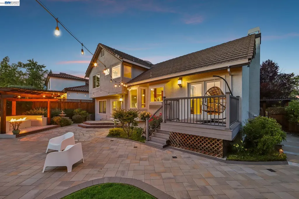 1095 Canyon Hills Road San Ramon CA 94582