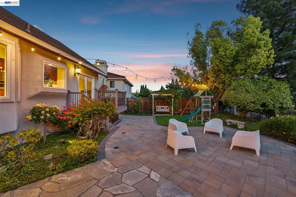 1095 Canyon Hills Road San Ramon CA 94582