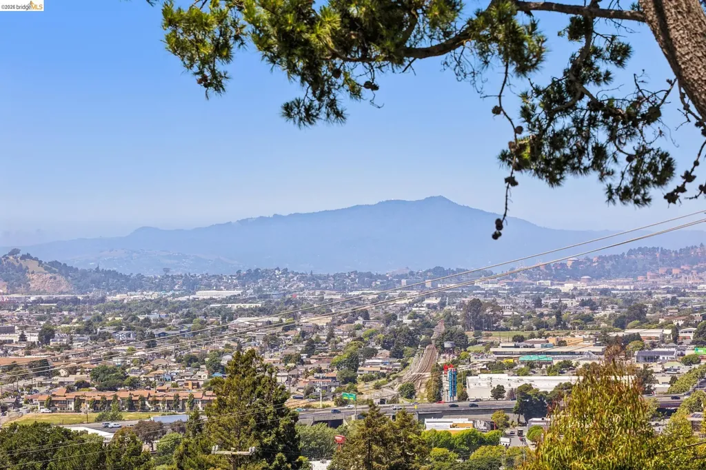 6025 Jordan Avenue El Cerrito CA 94530