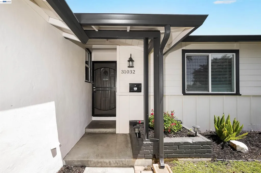 31032 Carroll Avenue Hayward CA 94544