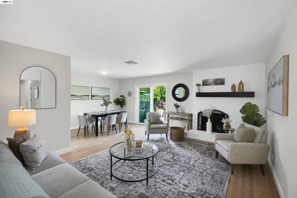 31032 Carroll Avenue Hayward CA 94544