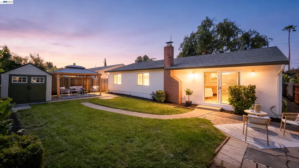 31032 Carroll Avenue Hayward CA 94544