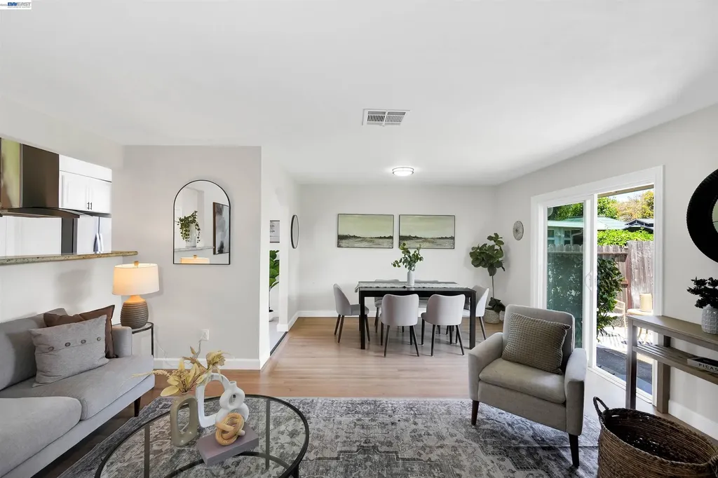 31032 Carroll Avenue Hayward CA 94544