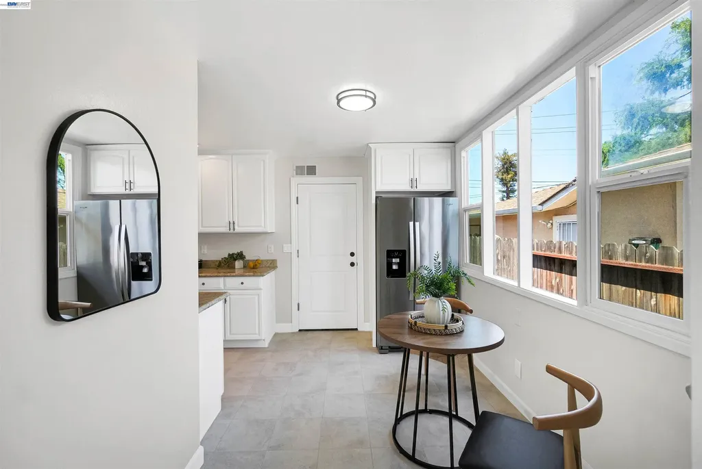 31032 Carroll Avenue Hayward CA 94544