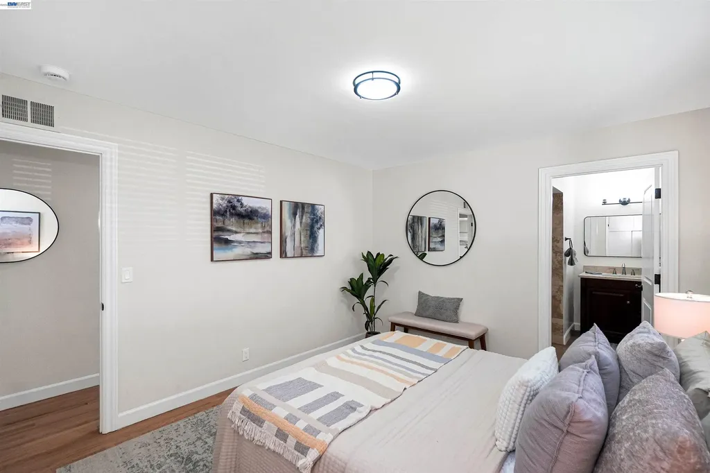 31032 Carroll Avenue Hayward CA 94544