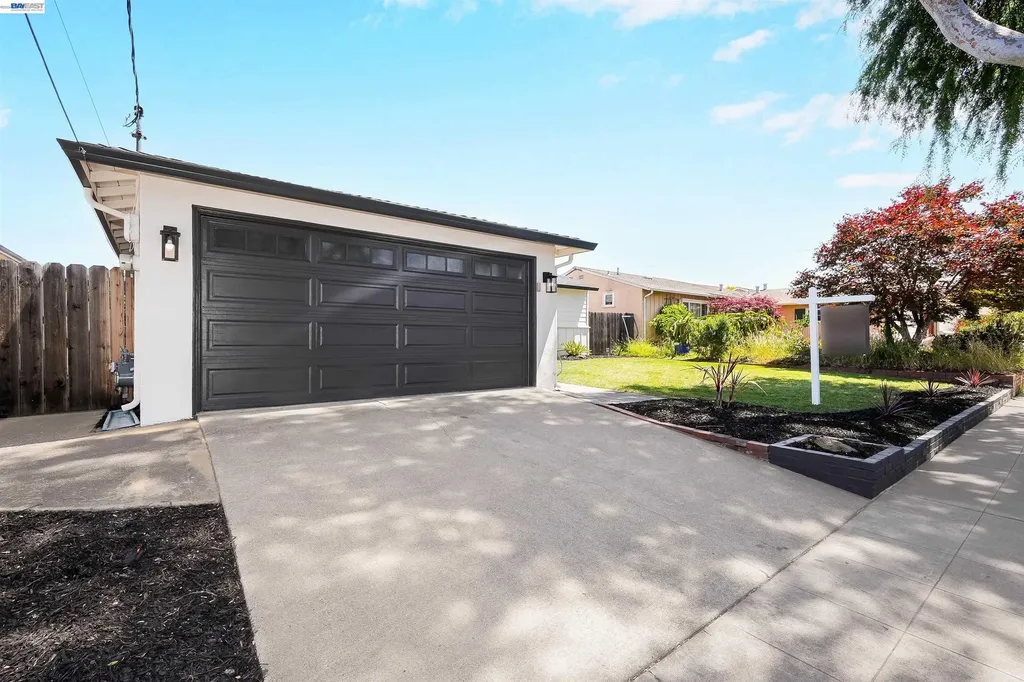 31032 Carroll Avenue Hayward CA 94544