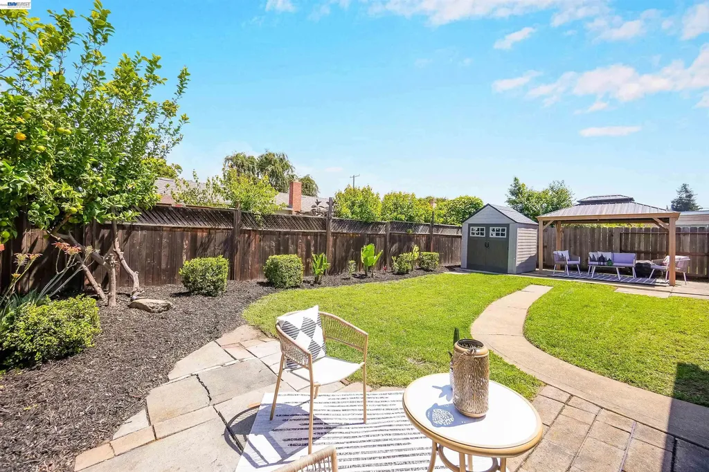 31032 Carroll Avenue Hayward CA 94544