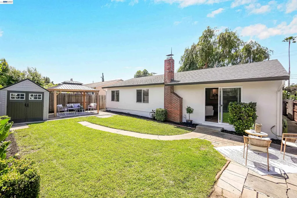 31032 Carroll Avenue Hayward CA 94544