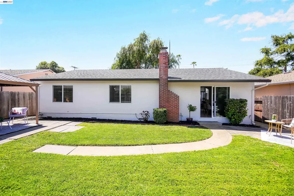 31032 Carroll Avenue Hayward CA 94544