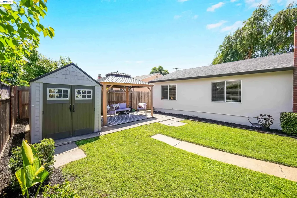31032 Carroll Avenue Hayward CA 94544