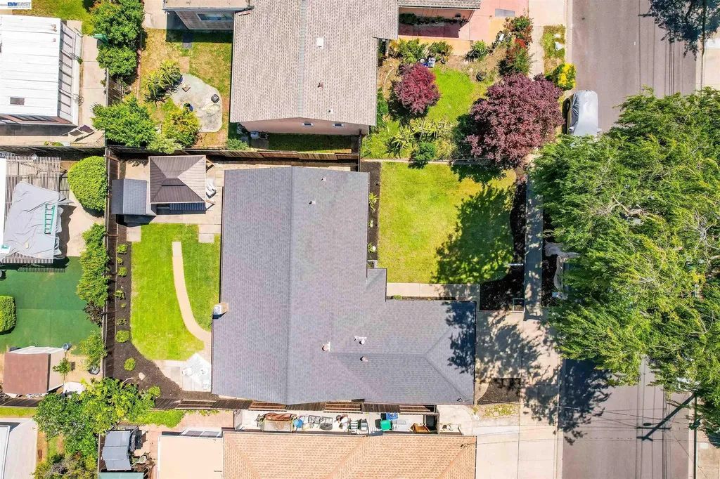 31032 Carroll Avenue Hayward CA 94544
