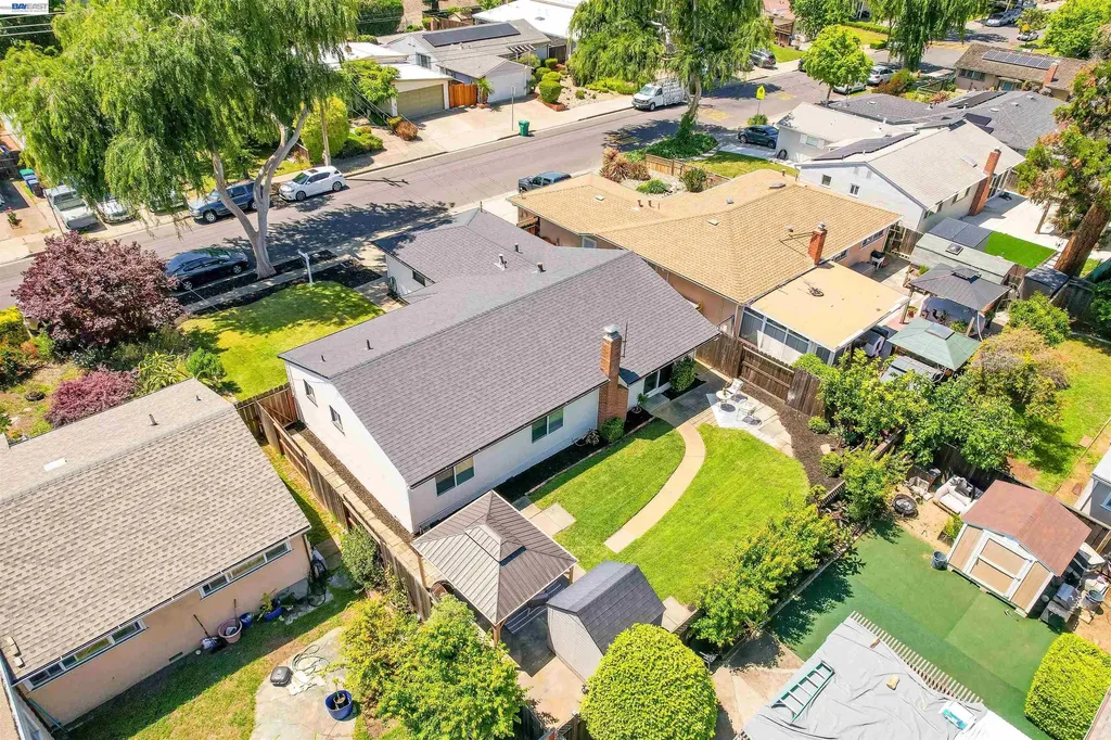 31032 Carroll Avenue Hayward CA 94544