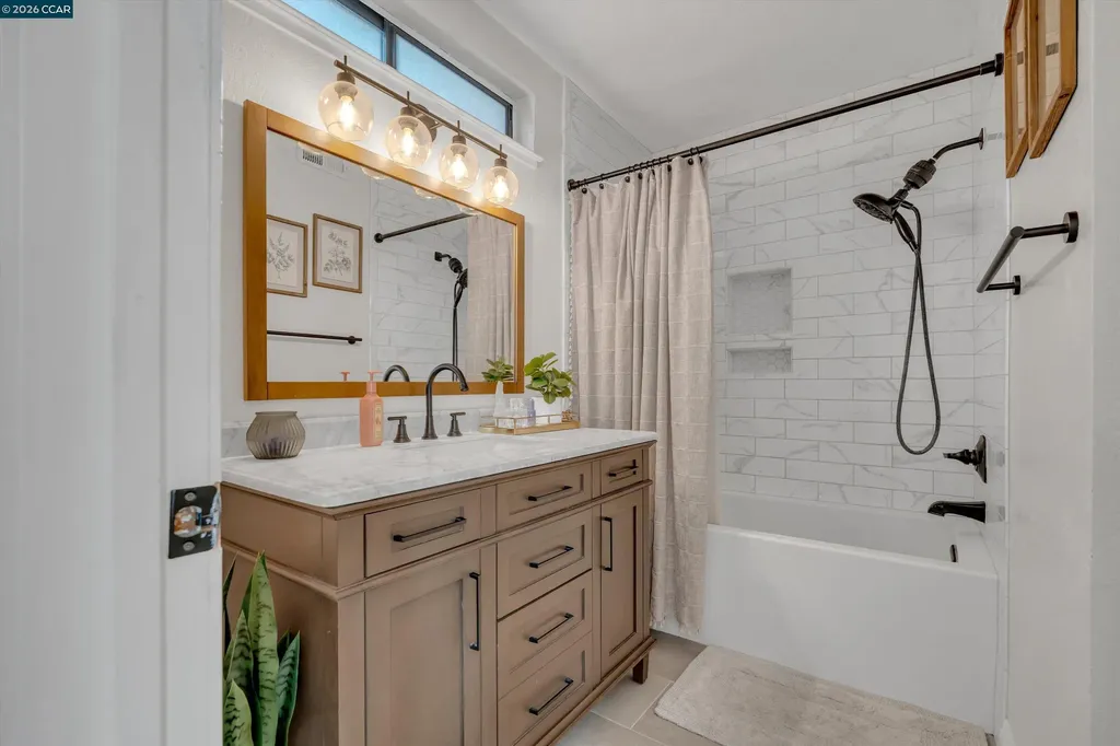 400 Grovewood Loop Brentwood CA 94513