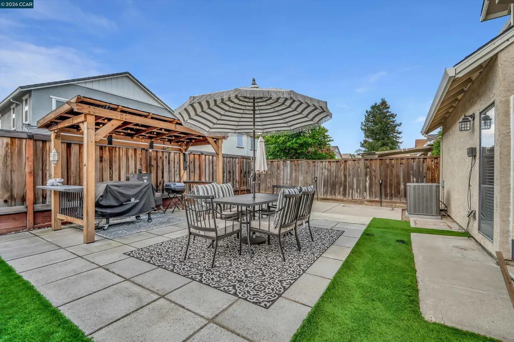 400 Grovewood Loop Brentwood CA 94513