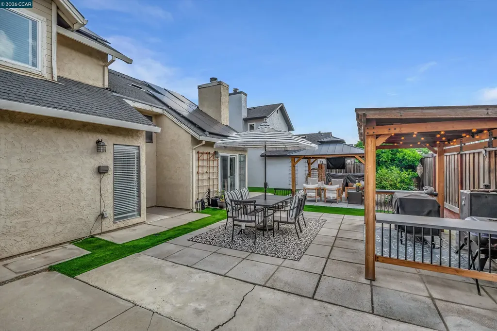 400 Grovewood Loop Brentwood CA 94513