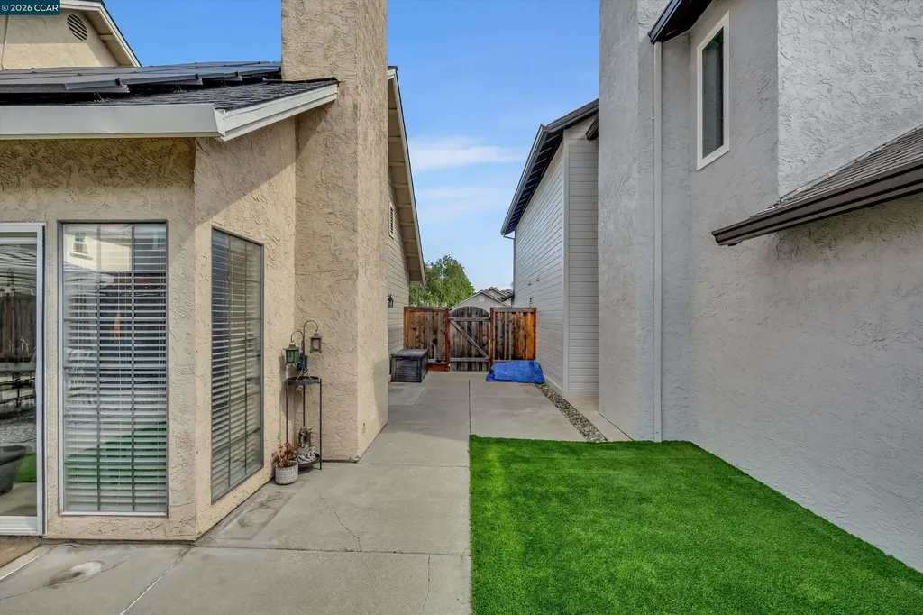 400 Grovewood Loop Brentwood CA 94513
