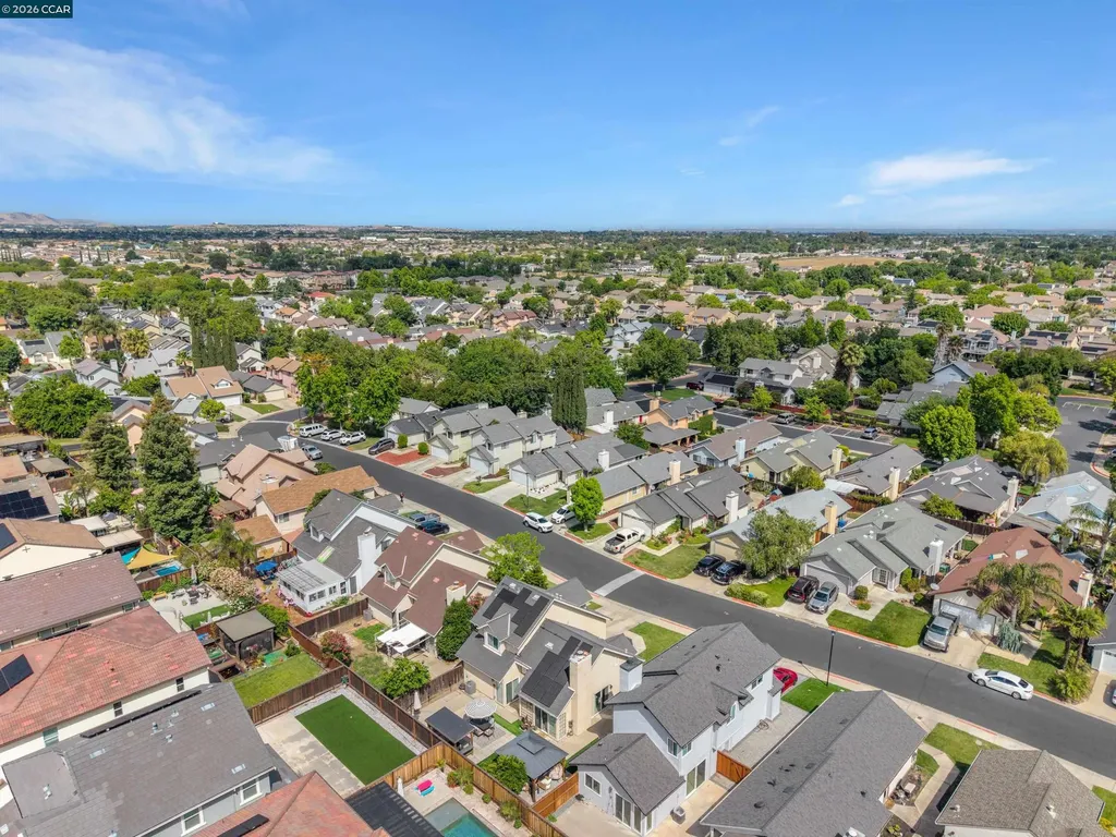 400 Grovewood Loop Brentwood CA 94513