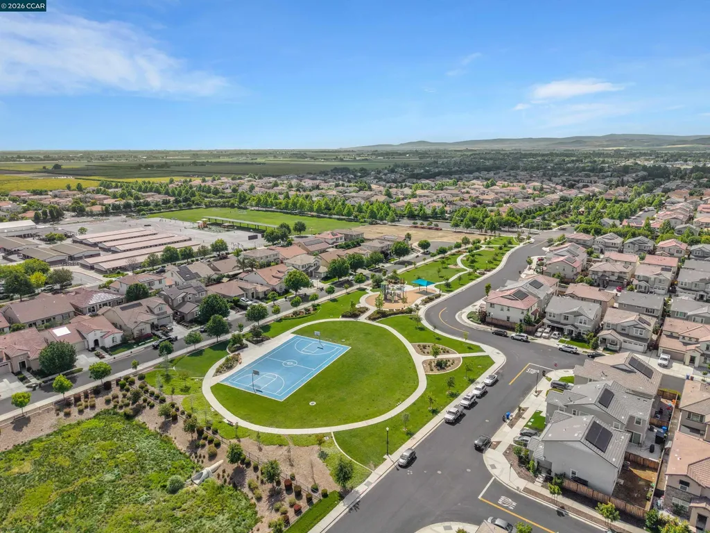 400 Grovewood Loop Brentwood CA 94513