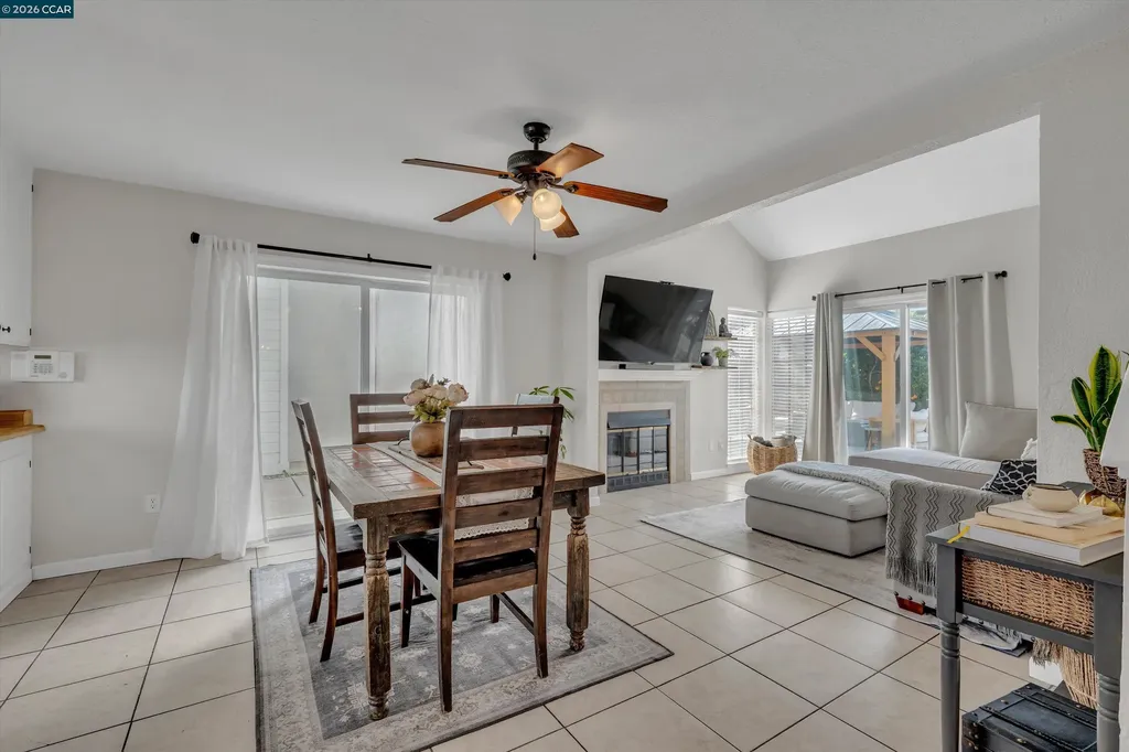400 Grovewood Loop Brentwood CA 94513