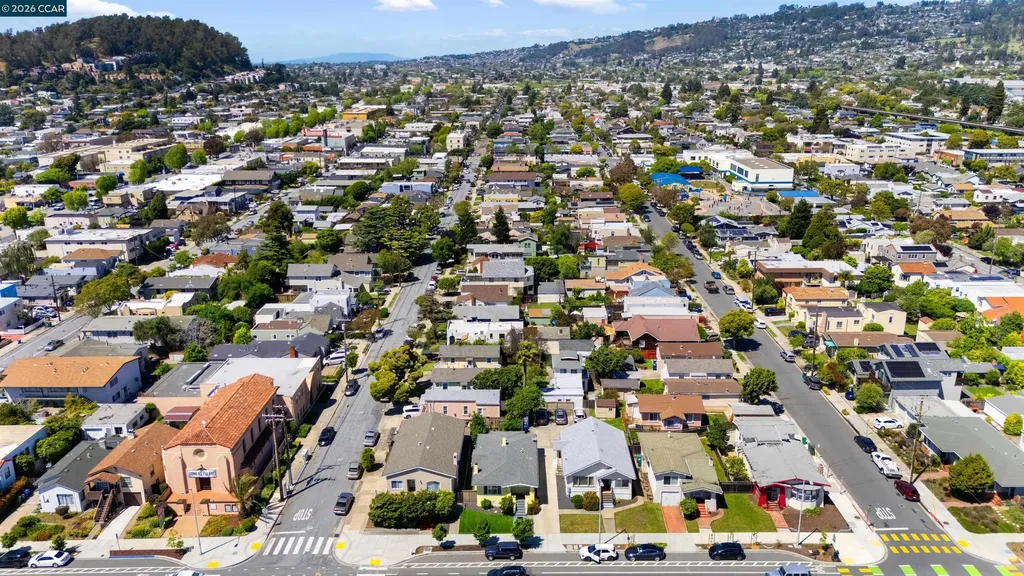 1037 Stannage Avenue Albany CA 94706