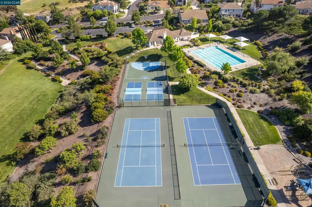 911 Autumn Oak Circle Concord CA 94521