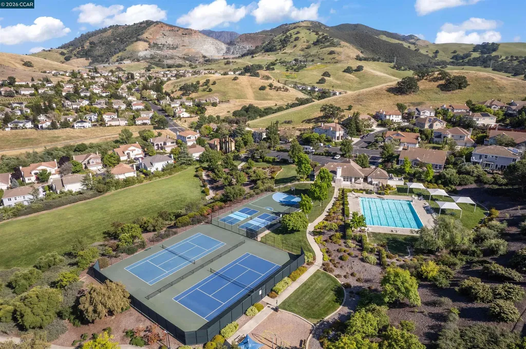 911 Autumn Oak Circle Concord CA 94521