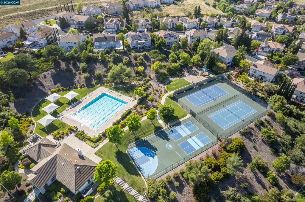911 Autumn Oak Circle Concord CA 94521