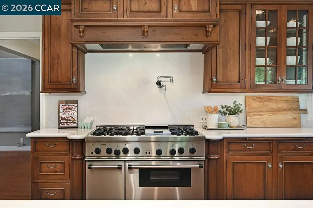 1719 Oro Valley Circle Walnut Creek CA 94596