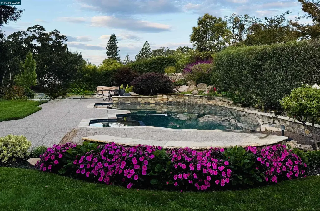 1719 Oro Valley Circle Walnut Creek CA 94596