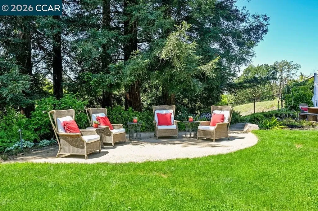 1719 Oro Valley Circle Walnut Creek CA 94596