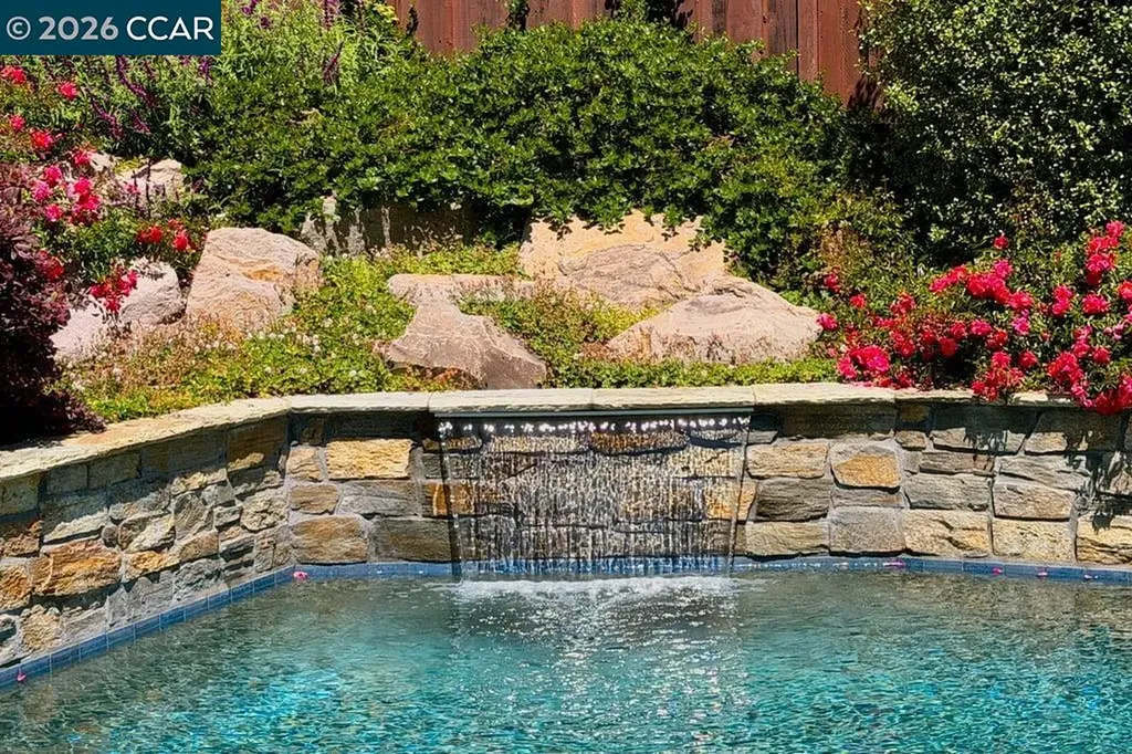 1719 Oro Valley Circle Walnut Creek CA 94596