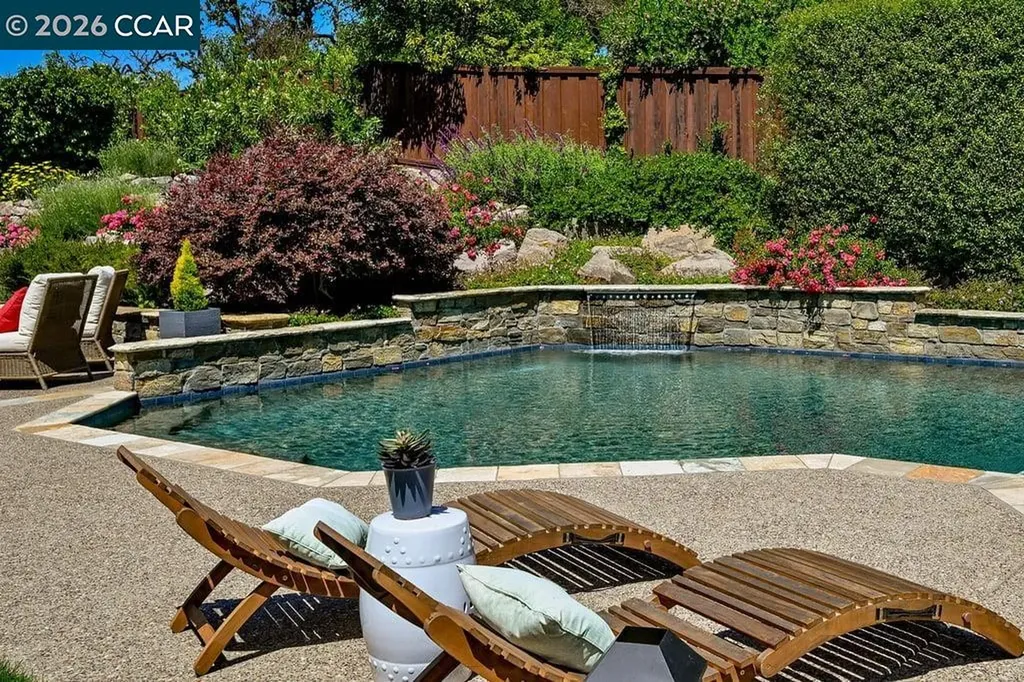 1719 Oro Valley Circle Walnut Creek CA 94596
