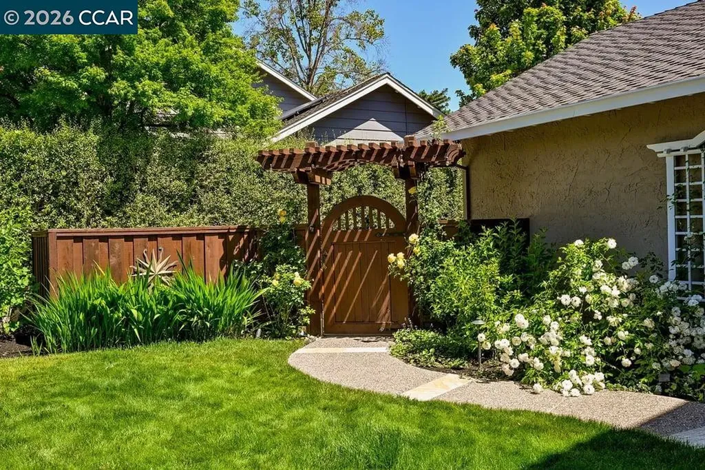 1719 Oro Valley Circle Walnut Creek CA 94596