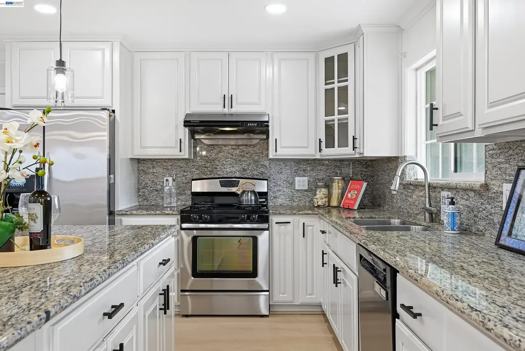 42552 Roberts Avenue Fremont CA 94538