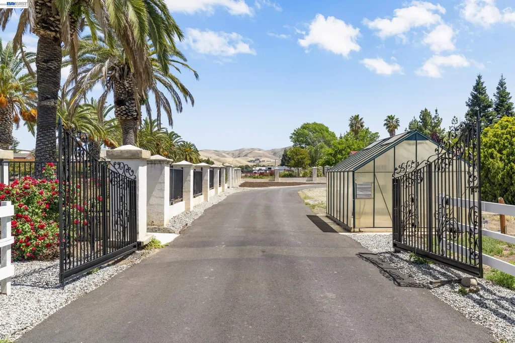 4224 Greenville Road Livermore CA 94550