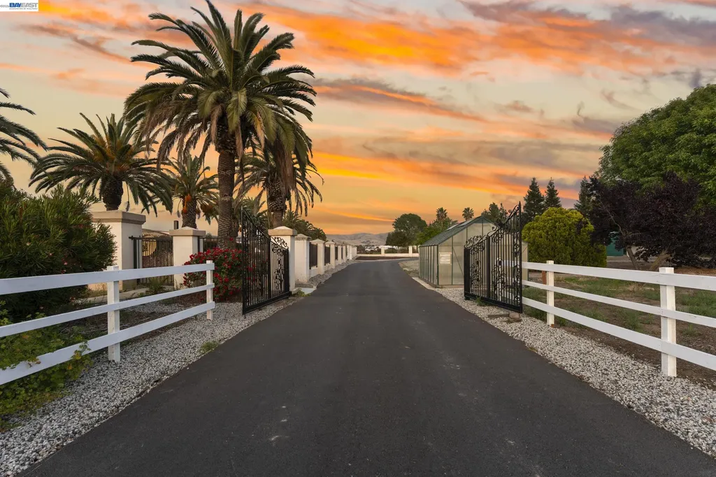 4224 Greenville Road Livermore CA 94550