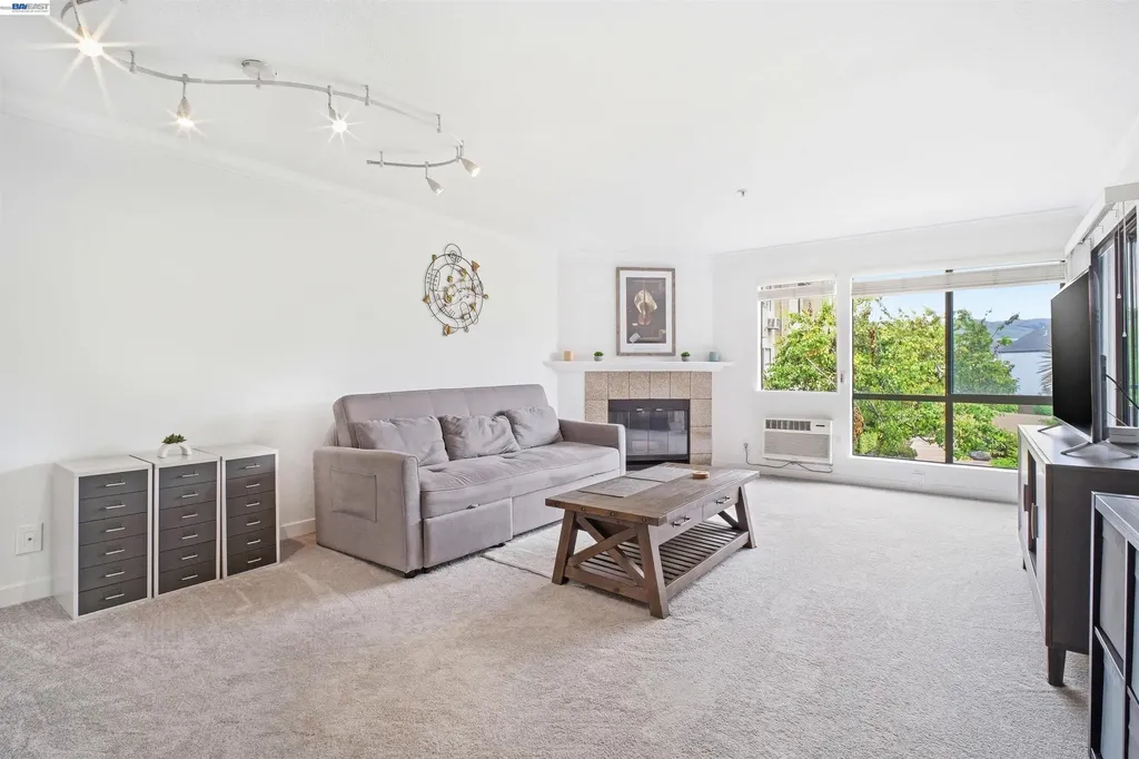 39078 Guardino Drive Fremont CA 94538