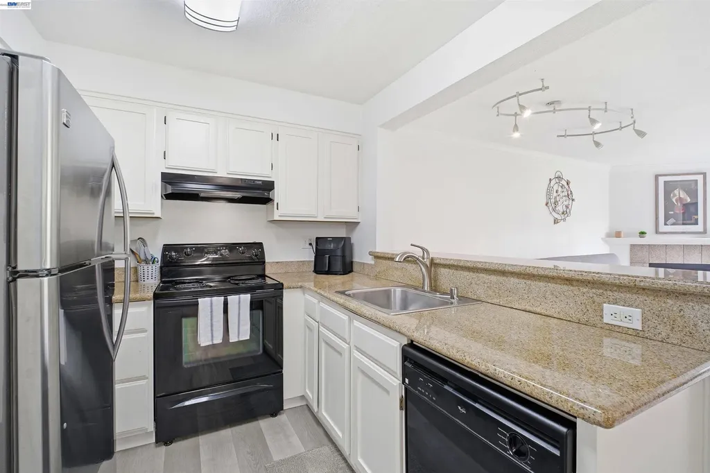 39078 Guardino Drive Fremont CA 94538